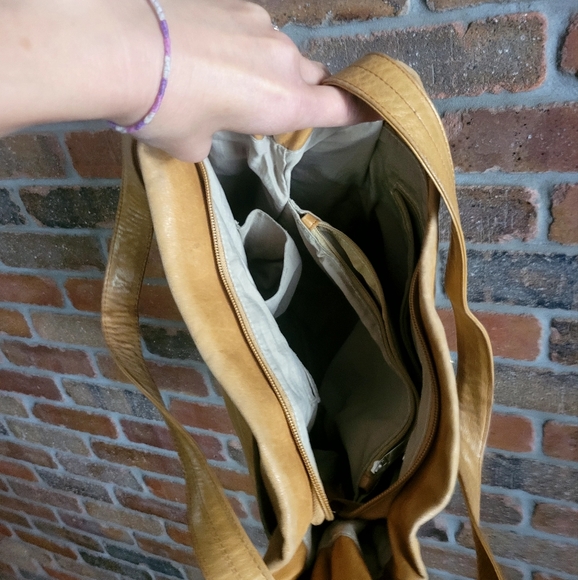 Gold Leather ALFT Purse - Picture 2 of 4